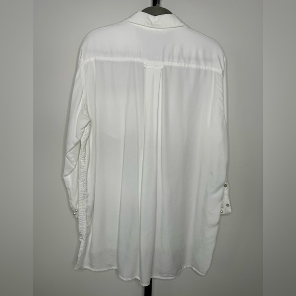 Zara Lyocell Pearl Cuff Button-Down Shirt - Classic Elegance - Picture 10 of 10